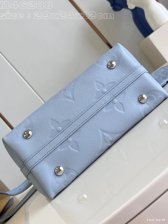 First bag CARRYALL VUITTON LOUIS PM-29*24*12cm 0709